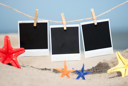 照片挂在绳子上图片