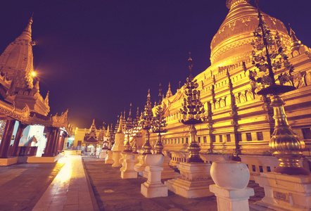 在缅甸寺