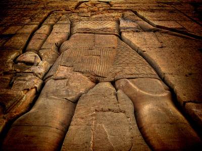 低浮雕在孔姆博寺埃及