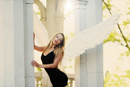 带翅膀的天使