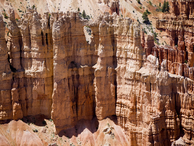 brycecanyon 是由于其地质结构，称为石林，从风 水和冰的河侵蚀形成独特和湖底沉积岩这些都是令人毛骨悚然，常常异想天开