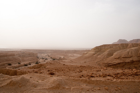 在以色列   徒步旅行和冒险的阿拉瓦沙漠