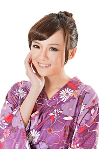 微笑身穿传统服装的日本美女