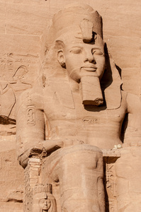 在埃及和苏丹边界的阿布辛波古庙