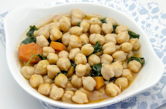 鹰嘴豆炖菠菜