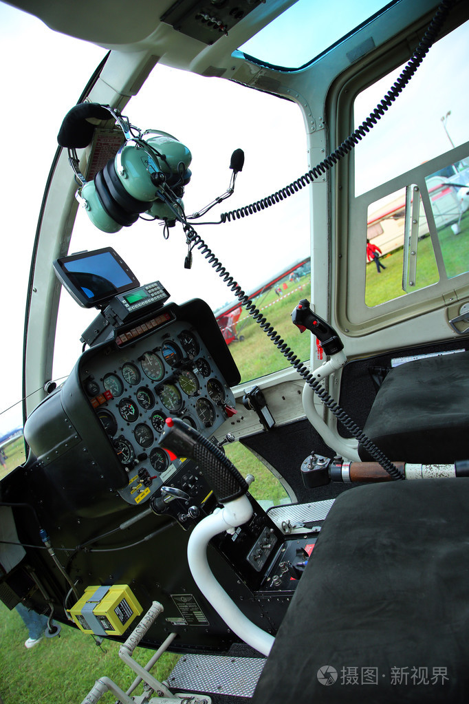 直升机舱