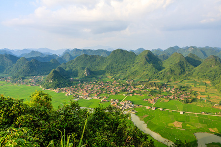 日出山