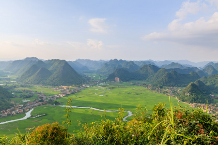 日出山