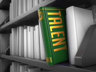 人才 — — 绿色的书的标题照片