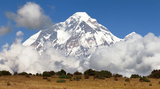 道拉吉里山尼泊尔的视图