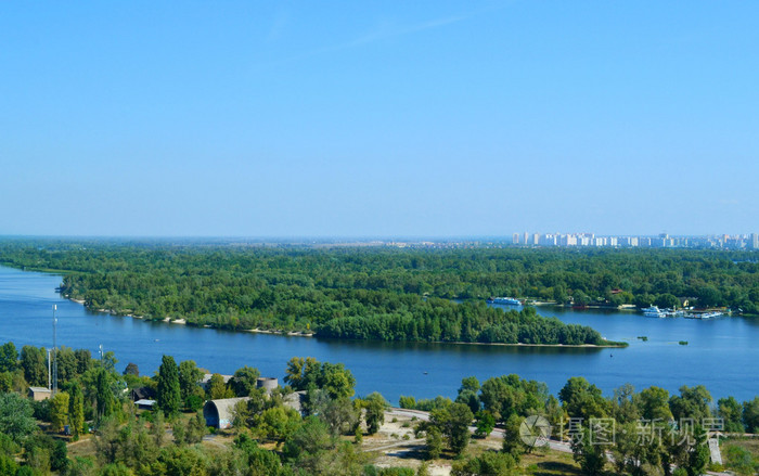 基辅河 dnipro 和 trukhaniv 岛的美景