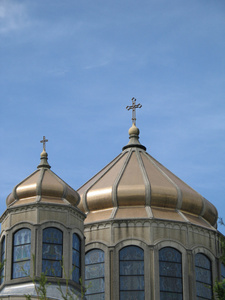 顶部的大教堂外观