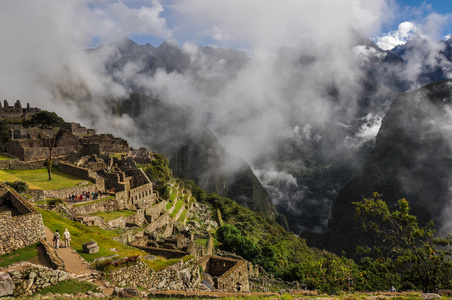 秘鲁马丘比丘印加遗址上眺望
