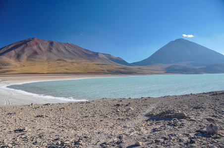 火山武与风景的南 b sur 利佩斯