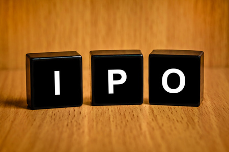 ipo 或首次公开募股词语上黑块