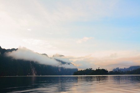 照 lan，考索国家公园的湖泰国