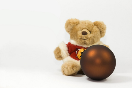 泰迪熊与圣诞球