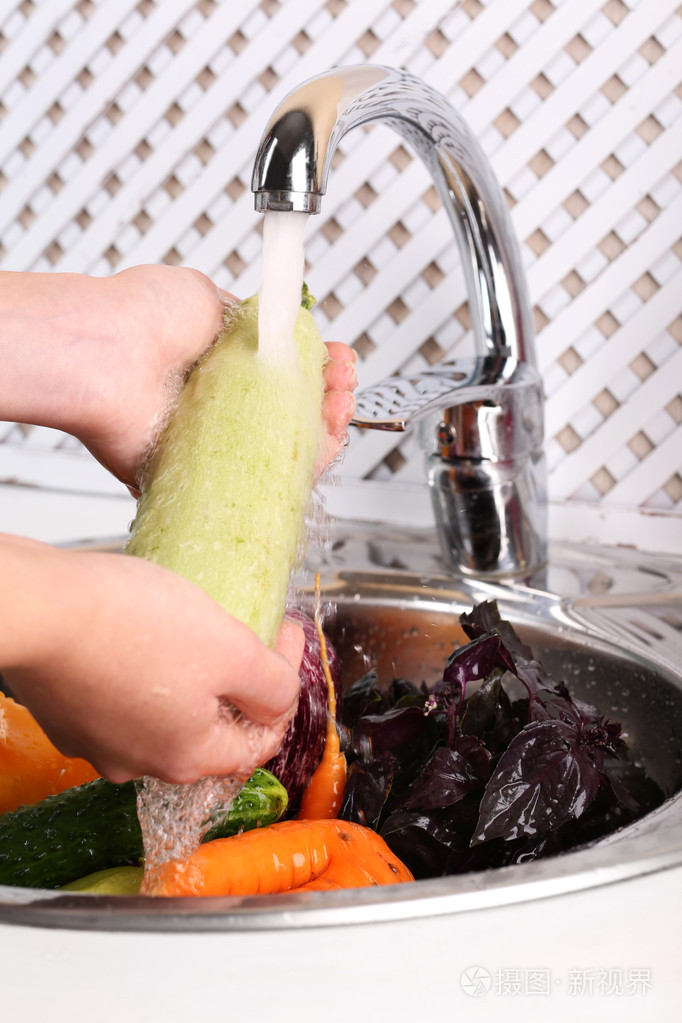洗菜照片-正版商用图片1gpcj6-摄图新视界