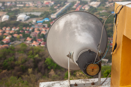 室外黑色扬声器广播照片