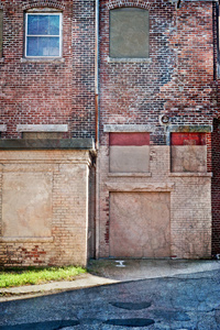 年久失修的旧砖建筑图片