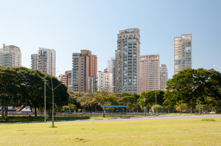 建筑物在圣保罗市伊比拉普拉