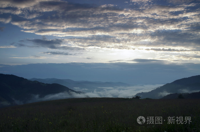 晚山高原景观乌克兰喀尔巴阡山脉