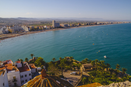 西班牙风景与深蓝色的大海