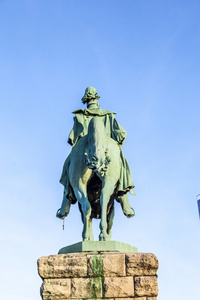 霍亨索伦大桥上骑马雕像