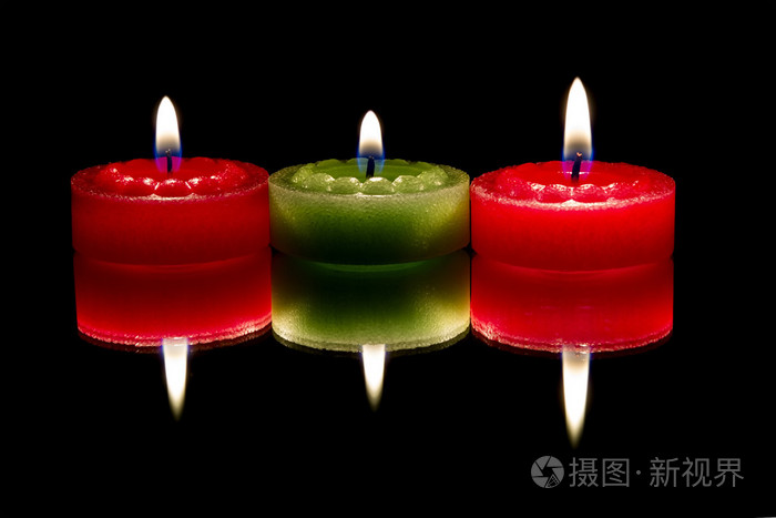 三根蜡烛反映照片-正版商用图片1gryyi-摄图新视界