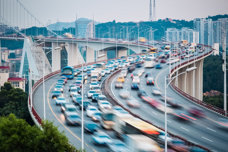 繁忙的交通流特写照片
