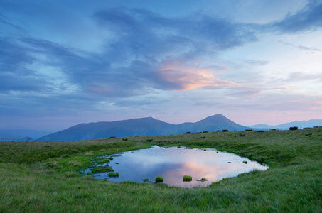 高山湖泊