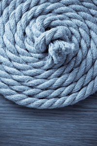 船上的绳索