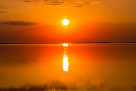 美丽的夕阳海面