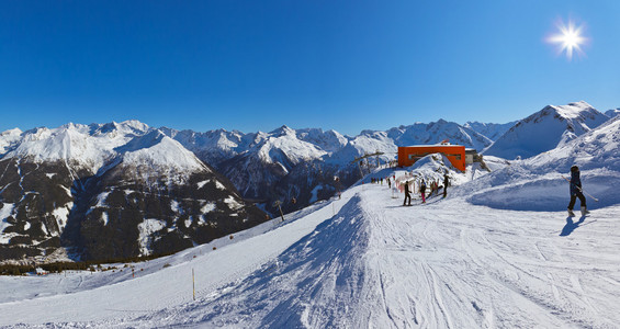 高山滑雪度假村加施奥地利