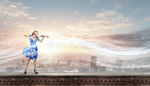 女小提琴手