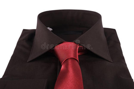 衬衫上的领带