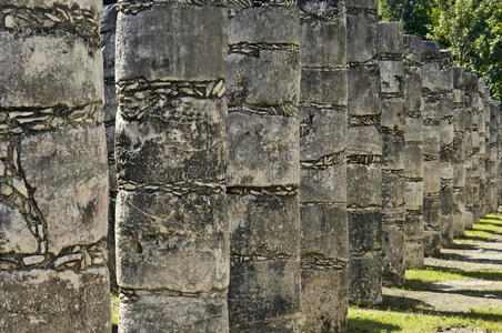 玛雅人建造的古柱子