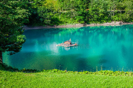 山湖美景。斯特格，欧洲利希滕斯坦的马尔本