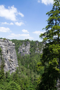 易北沙岩山脉，德国