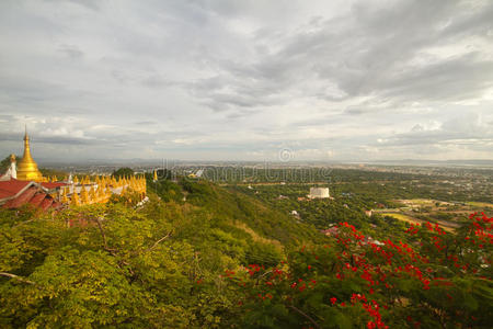 曼德勒山