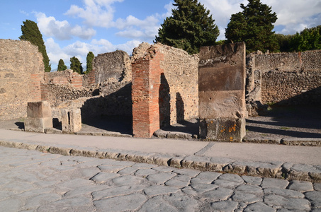 著名的古色古香的小镇在意大利南部的庞贝古城废墟