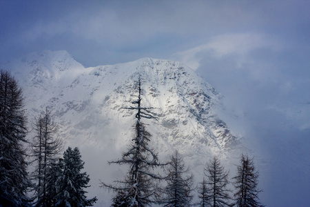 雪山景观