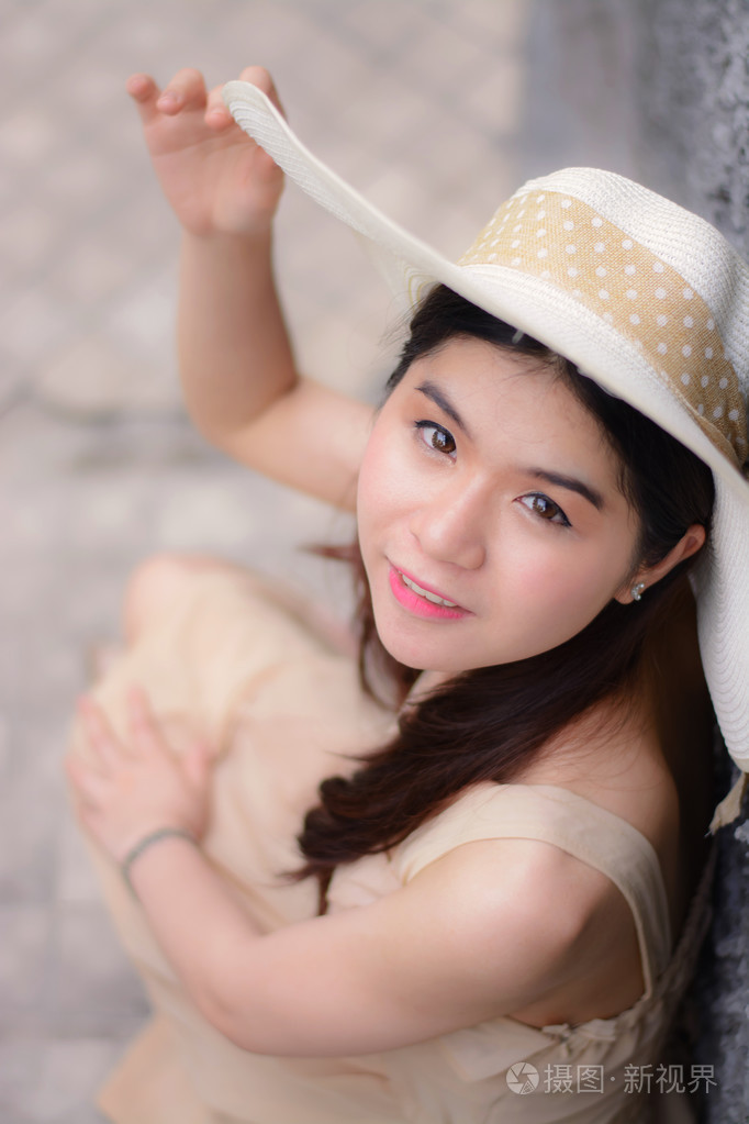美丽的女人微笑