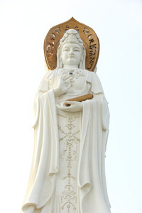 女神的怜悯雕像在南山寺的海边
