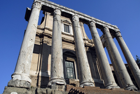 古代有其庙宇和纪念碑论坛是在意大利的罗马城