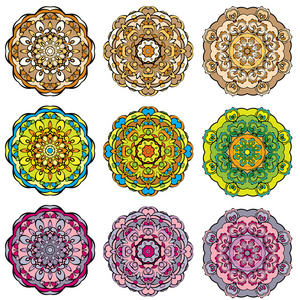 多彩的 9 套圆万花筒花卉图案的装饰品照片