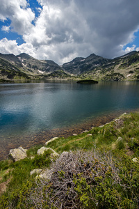 Popovo 湖，皮林山