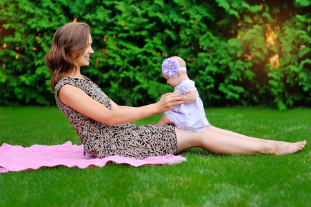 婴儿的性质图片