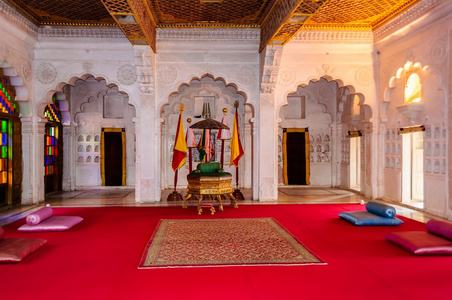 Trone 房间和皇家法院的马尔瓦尔国王