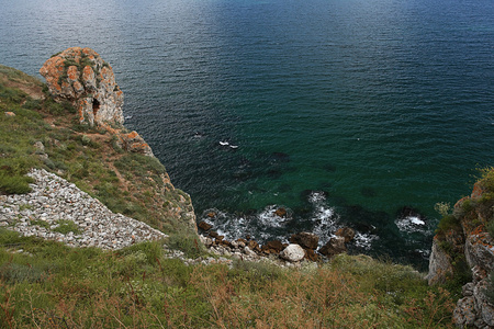 悬崖岩石海岸